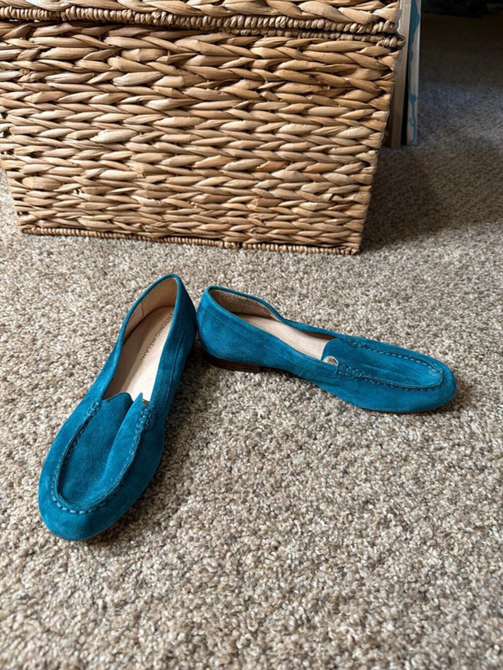 Antonio Melani NWOB turquoise loafers suede 6.5 454